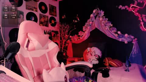 ...  ... online show from 01.15.25