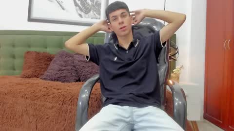 Snapshot of the_mark_king chatting on 01.18.26 T H E M A R K K I N G online show from 01.18.26