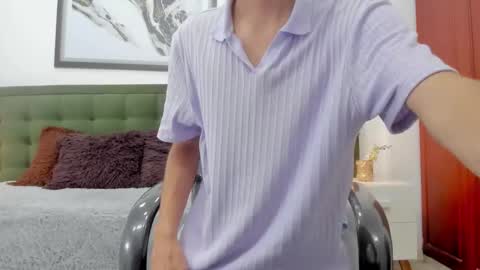 Snapshot of the_mark_king chatting on 02.12.26 T H E M A R K K I N G online show from 02.12.26