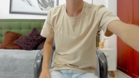 Snapshot of the_mark_king chatting on 02.13.26 T H E M A R K K I N G online show from 02.13.26