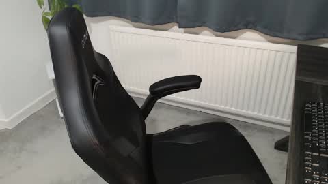 Snapshot of the_sensual_masturwait chatting on 10.18.25 the_sensual_masturwait online show from 10.18.25