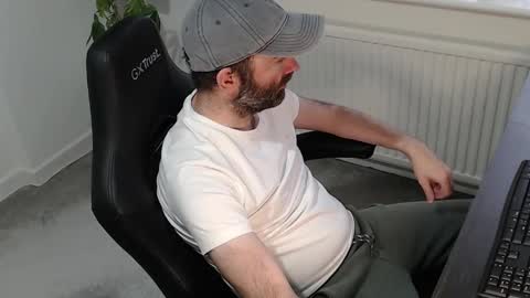 Snapshot of the_sensual_masturwait chatting on 11.14.25 the_sensual_masturwait online show from 11.14.25