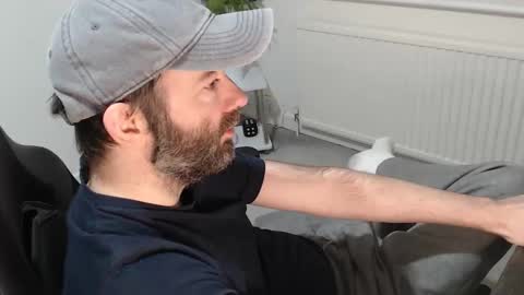 Snapshot of the_sensual_masturwait chatting on 11.29.25 the_sensual_masturwait online show from 11.29.25