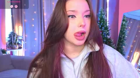 Snapshot of thebbylu chatting on 01.07.26 Lucy online show from 01.07.26