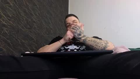 Snapshot of thebestmuscles chatting on 03.12.25 John online show from 03.12.25