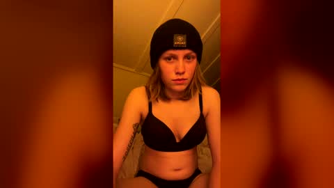 Snapshot of theborderline14 chatting on 03.02.26 theborderline14 online show from 03.02.26