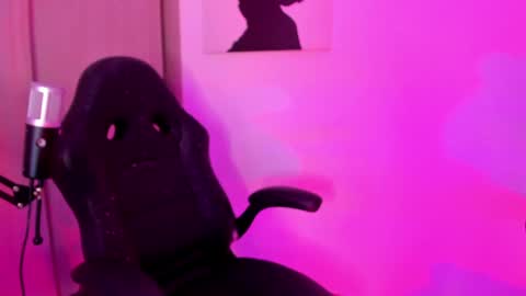 Alicia Alikath  online show from 12.11.24