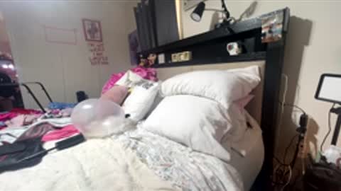 Snapshot of thedaddyest chatting on 02.25.26 thedaddyest online show from 02.25.26