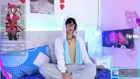 Snapshot of thedoll_ethan chatting on 10.30.25 ethan online show from 10.30.25