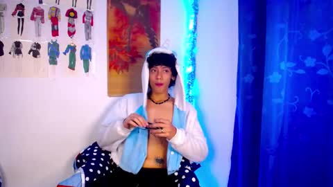 Snapshot of thedoll_ethan chatting on 11.24.25 ethan online show from 11.24.25