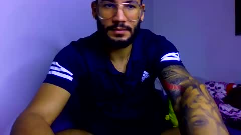 Snapshot of thedragonboyxxx chatting on 02.05.26 thedragonboyxxx online show from 02.05.26