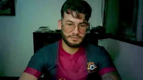 Snapshot of thedragonboyxxx chatting on 03.12.26 thedragonboyxxx online show from 03.12.26