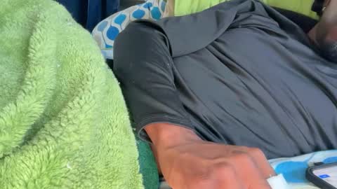 theeshooterr online show from 02.19.25