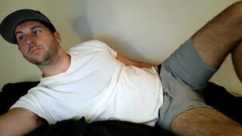 Snapshot of theetwohander chatting on 06.23.26 Theetwohander online show from 06.23.26