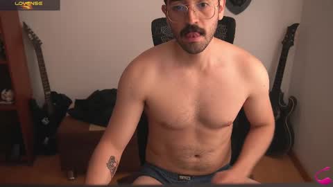 Wolf Independent model online show from 09.15.25