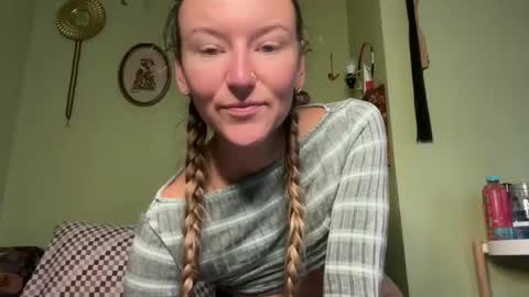 Fae online show from 10.15.25