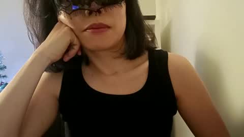 Snapshot of thefunlovingcriminals chatting on 12.21.25 The Fun Loving Criminals online show from 12.21.25