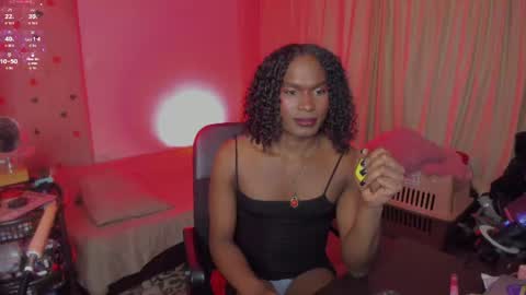 Snapshot of thegoldenbitch chatting on 06.11.26 Goldie online show from 06.11.26