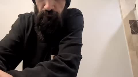 Snapshot of theh4iryfi5h chatting on 02.25.26 theh4iryfi5h online show from 02.25.26