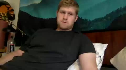 Snapshot of thehairyprince chatting on 10.15.25 Harry online show from 10.15.25