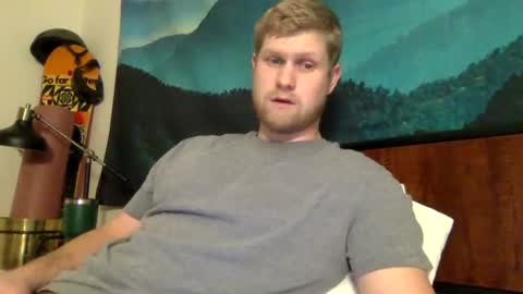 Snapshot of thehairyprince chatting on 11.21.25 Harry online show from 11.21.25