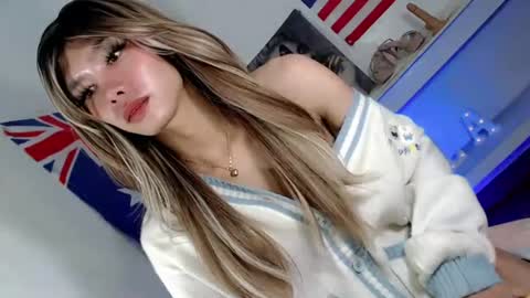 Snapshot of thehornygirl_laisa chatting on 06.28.26 laisa online show from 06.28.26