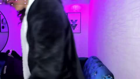 Theia  online show from 11.12.25