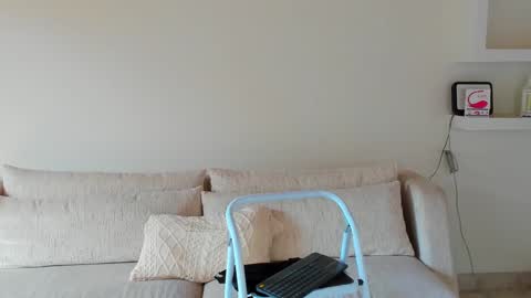 Snapshot of theinderhoot chatting on 01.11.25 theinderhoot online show from 01.11.25