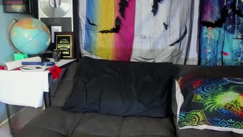 Goddess Nola online show from 09.20.25