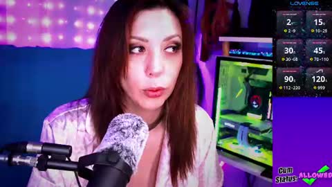 Snapshot of thekittengirlnix chatting on 06.17.26 Nix online show from 06.17.26