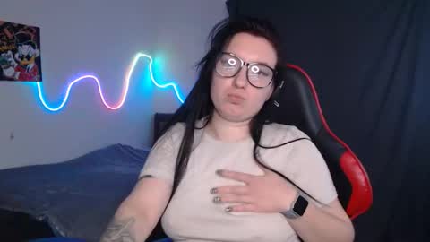 Lisa online show from 11.21.25