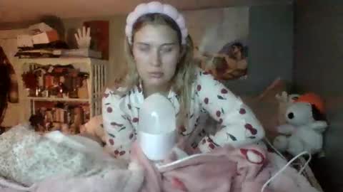 Little Bambii online show from 12.15.25