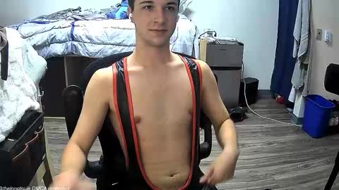 Snapshot of thelonglouie chatting on 11.15.25 Louie online show from 11.15.25