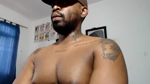 Snapshot of themasterbbc69 chatting on 06.26.26 camilo online show from 06.26.26