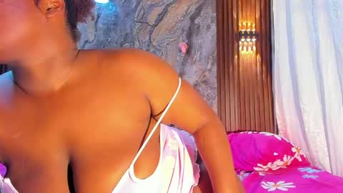 Snapshot of thematriorzka chatting on 04.12.26 linda online show from 04.12.26