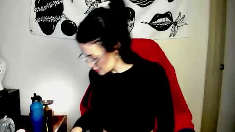 themelrose online show from 10.23.25