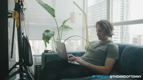 Snapshot of themindoftommy chatting on 03.22.26 themindoftommy online show from 03.22.26