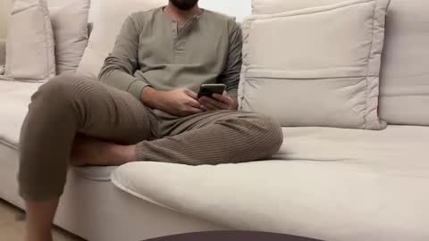 TheMonarchGoat online show from 01.10.25