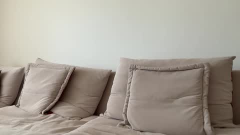 TheMonarchGoat online show from 10.11.25