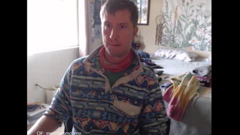 Snapshot of themormonman chatting on 11.21.25 Daisy and Tim online show from 11.21.25