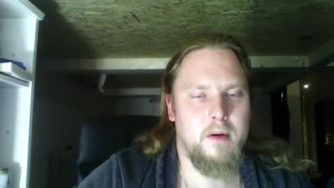 Snapshot of thenewdude1992 chatting on 12.04.24 thenewdude1992 online show from 12.04.24