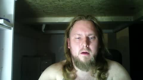 Snapshot of thenewdude1992 chatting on 12.20.24 thenewdude1992 online show from 12.20.24