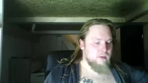 Snapshot of thenewdude1992 chatting on 02.09.25 thenewdude1992 online show from 02.09.25