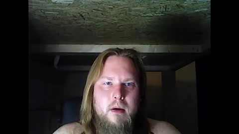 Snapshot of thenewdude1992 chatting on 02.27.25 thenewdude1992 online show from 02.27.25