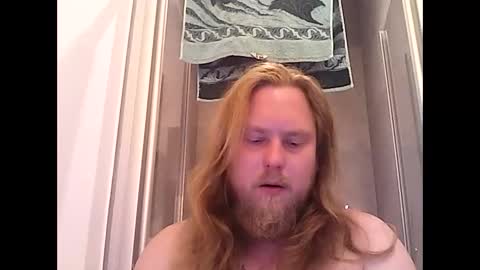 Snapshot of thenewdude1992 chatting on 10.01.25 thenewdude1992 online show from 10.01.25