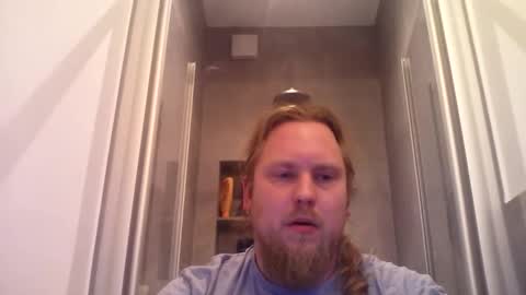 Snapshot of thenewdude1992 chatting on 01.07.26 thenewdude1992 online show from 01.07.26