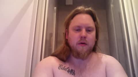 thenewdude1992 online show from 04.10.26