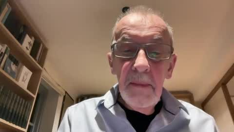 Snapshot of theowlandthe chatting on 01.31.25 theowlandthe online show from 01.31.25