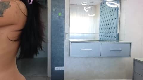 Theowonder online show from 10.30.25