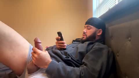 Snapshot of thepipe_layer chatting on 12.28.24 ThePipe online show from 12.28.24